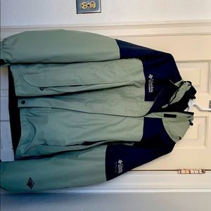 Columbia Titanium Ski Jacket w/Beanie Snow Cap